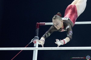 casabuena laura esp ph simone ferraro sfa02188 copia